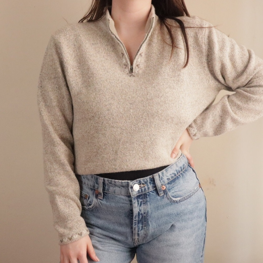 Oatmeal embroidered woolrich sweater